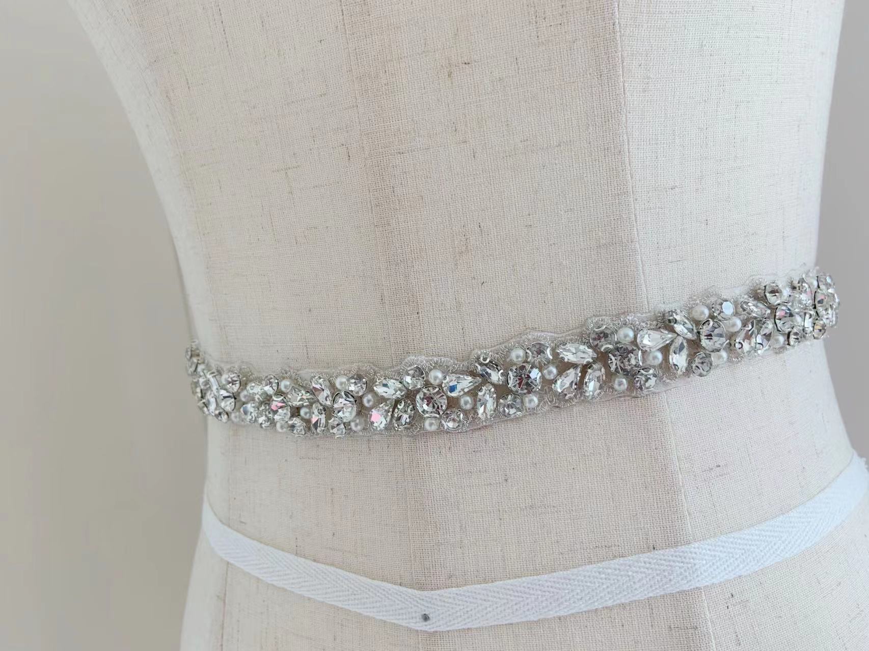 1 Yard/5 Yards Zilver Kristal  - Bridal Sash Ribbon recensie en prijs